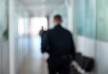 Суд Приморья рассмотрит дело бывшего правоохранителя о злоупотреблении полномочиями 852040a6-4e29-4788-85a4-db9eb4e545d6-67e5860e