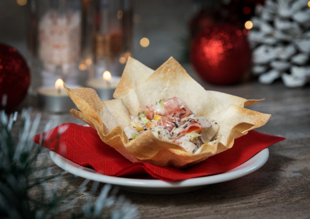 После праздников остался оливье? Вот как можно использовать его