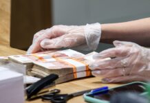 Как выгодно управлять банковскими вкладами с учетом налогообложения в 2025 году 93c2b645-7a82-4cfe-9fc2-91e58639839d-67d16577