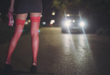 Аферисты обманули москвича на крупную сумму через сайт знакомств ProstituteOnTheStreet