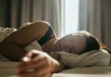 Большинство людей успешно адаптируются к любому режиму сна cd9136cc-689f-4f47-850c-fc1acdca5a4f-67e6aea8