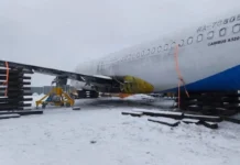 Завершается демонтаж воздушного судна на пшеничном поле Новосибирска e6c9bd16-1925-4d51-9407-49dd0b3fe245-67e560b8