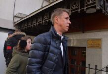 Скандальный артист может лишиться гражданства из-за неподобающего поведения за рубежом f7b20670-ae0b-4b16-88b7-04b308585ad9-67d15688