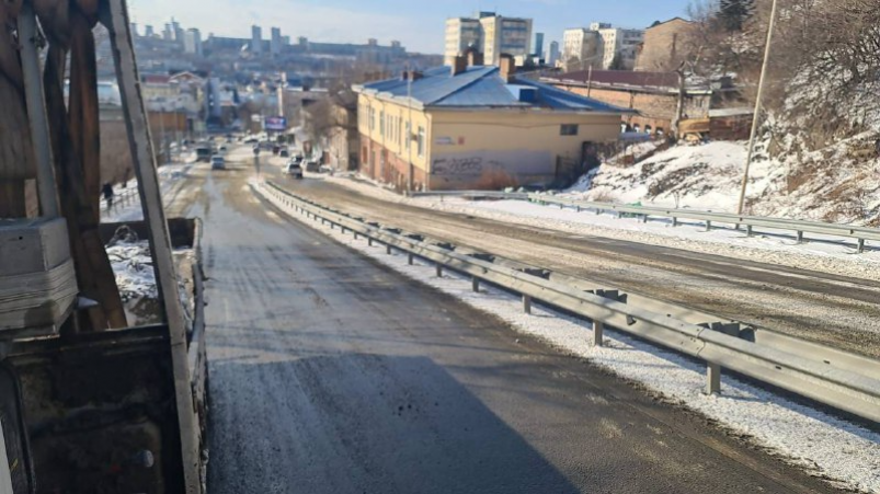 Движение по спуску Капитана Шефнера во Владивостоке восстановлено Содержание городских территорий