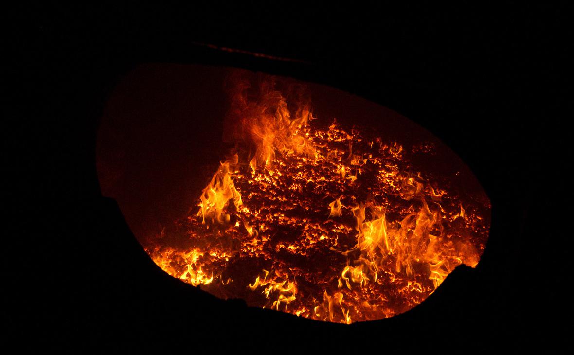 Сжигание угля (Anastasiia Smolienko / Keystone Press Agency / Global Look Press)