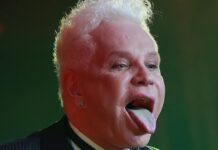 Целый букет хворей — Кравец рассказывает о состоянии пенсионера Моисеева после паралича 44927c68-09d0-4894-9792-784e14f66d80-68057225