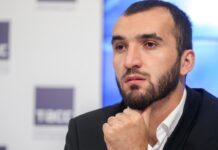 Российский чемпион Гаджимагомедов триумфально отстоял титул в напряженном бою 50174bc6-956e-41a8-b629-9e73b101724d-67f1163c