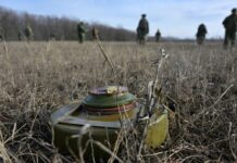 Смертоносный робот минер ВС РФ вызывает панику у противника 58a92ea8-4f0d-49f9-bfab-e2383cb5496d-67f947ff