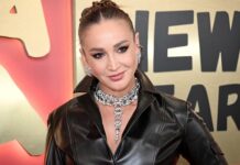 Бузова прокомментировала радостное событие в жизни экс-партнера 738d2c7b-0849-4d8b-adba-a4fa4e62631f-680684d5