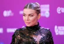 Отец известного спортсмена прокомментировал обращение певицы Анны Седоковой 77512393-b84d-44b4-939b-fd21b2f1e9e9-67fa6e5b