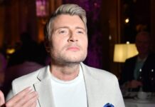 Неожиданная встреча Баскова с юной поклонницей 8409f812-4871-4255-852d-dc919f4bc940-67f53254