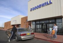 Невероятная находка в комиссионном магазине принесла коллекционеру тысячи долларов ab24e9ae-145a-499e-8000-a68d29987d45-680232b1