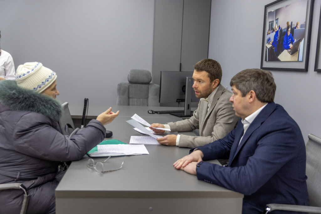 Алексей Вихарев запустил новый филиал волонтерского центра