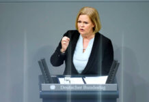 Германия усиливает безопасность на своих границах b0959a57-c4c7-4e26-ad0a-ad89a7dbb69e-68000a32