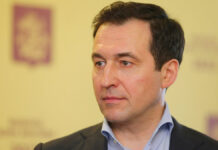 Депутат Госдумы Гусев предложил оптимизировать размещение хостелов Открытие общественного штаба защиты москвичей кандидата в мэры Москвы Дмитрия Гусева