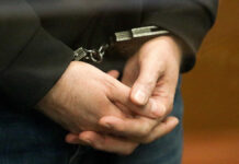 Новые подробности задержания сына легендарного баскетболиста во Флориде Оглашение судом в Москве приговора фигурантам дела о продаже детей от суррогатных матерей иностранцам