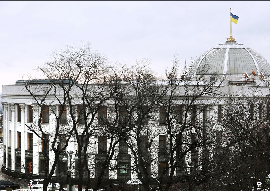 Десятки украинских депутатов улетели в США