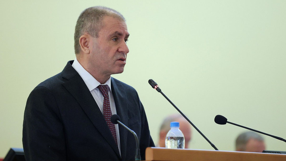 Суд продлил арест замгубернатору Ростовской области Рачаловскому на три дня