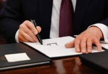 Новые правила здравоохранения в США меняют подход к гендерной политике f44e4175-49b1-47a4-bc8b-88834bff867f-67f2799b