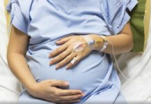 Трагический случай в медицинском учреждении Саратова побуждает к усилению мер безопасности f6f5ee8f-e0c1-4789-8343-14ed5790625f-67f84e43