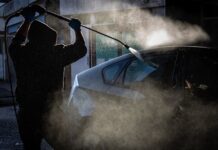 В России студентки подверглись противоправным действиям на автомойке v rossii studentki podverglis protivopravnym dejstviyam na avtomojke-news-blog-ru-174070435500-0