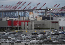 Акции Toyota и BMW реагируют на новый курс Дональда Трампа в автопроме akczii i reagiruyut na novyj kurs donalda trampa v avtoprome-news-blog-ru-174306967700-0