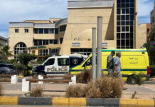 Амр Ханафи сообщил о шести погибших россиянах в Хургаде после крушения батискафа amr hanafi soobshhil o shesti pogibshih rossiyanah v hurgade posle krusheniya batiskafa-news-blog-ru-174309004700-0