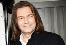 Дмитрий Маликов очаровал поклонников в Нижнем Новгороде и Калуге dmitrij malikov ocharoval poklonnikov v nizhnem novgorode i kaluge-news-blog-ru-174214877700-0