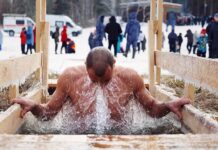 gollandskij bloger ispytal ekstremalnoe kupanie v prorubi i vdohnovilsya russkimi tradicziyami-news-blog-ru-174167396800-0
