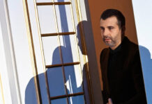 Иван Ургант остаётся в Москве и развивает творческие проекты на Первом канале ivan urgant ostayotsya v moskve i razvivaet tvorcheskie proekty na pervom kanale-news-blog-ru-174238312000-0