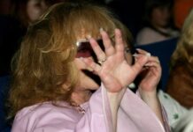 Известный модельер встал на защиту Аллы Пугачевой izvestnyj modeler vstal na zashhitu ally pugachevoj-news-blog-ru-174130725300-0