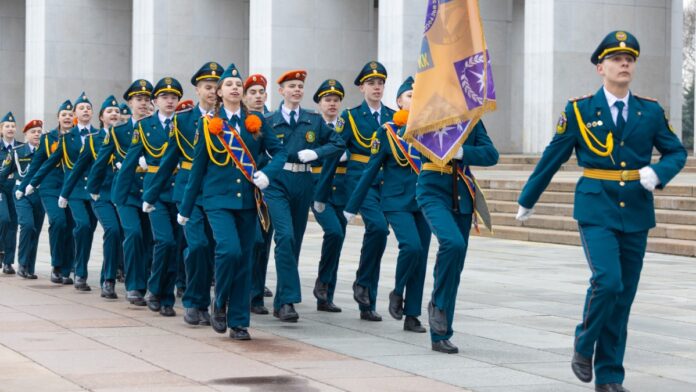 kadety shkoly 45 chelyabinska blistali na vserossijskom sbore u muzeya pobedy-news-blog-ru-174301841400-0