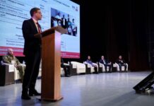 Каменск-Уральский форум собрал лидеров для прорыва России вперед kamenskuralskij forum sobral liderov dlya proryva rossii vpered-news-blog-ru-174248423500-0