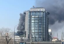 Оперативное тушение пожара в ЖК Роза Росса у метро Парк Культуры operativnoe tushenie pozhara v zhk roza rossa u metro park kultury-news-blog-ru-174281226000-0