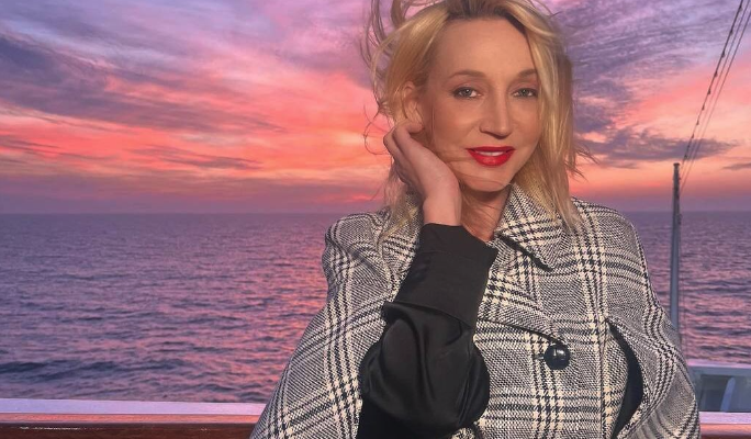 Орбакайте светится от счастья на фоне скандала с планирующей возвращение в Россию Пугачевой