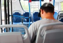 Повышение зарплат в Приморье: баланс и развитие для всех отраслей povyshenie zarplat v primore balans i razvitie dlya vseh otraslej-news-blog-ru-174102262400-0