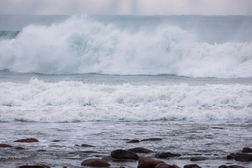 Волна на море Илья Аверьянов, ИА PrimaMedia