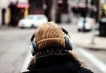 Рауль Тен и Роберт Ховард раскрывают влияние наушников на здоровье и слух raul ten i robert hovard raskryvayut vliyanie naushnikov na zdorove i sluh-news-blog-ru-174307700100-0