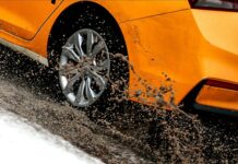 Смелый поступок таксиста из Екатеринбурга обернулся неожиданными последствиями smelyj postupok taksista iz ekaterinburga obernulsya neozhidannymi posledstviyami-news-blog-ru-174144187400-0