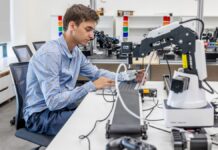 Успехи предпрофессиональных классов Москвы открывают дорогу в вузы — Сергей Собянин uspehi predprofessionalnyh klassov moskvy otkryvayut dorogu v vuzy sergej sobyanin-news-blog-ru-174245674700-0