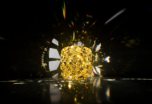 АЛРОСА представила бриллиант Новое Солнце рекордного размера из Эбелях alrosa predstavila brilliant novoe solncze rekordnogo razmera iz ebelyah-news-blog-ru-174376628600-0