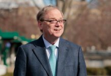 Белый дом опроверг слухи о 90-дневной паузе Трампа в тарифной политике belyj dom oproverg sluhi o 90dnevnoj pauze trampa v tarifnoj politike-news-blog-ru-174403715700-0