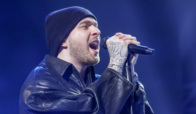 Егор Крид расплакался перед зрителями во время выступления в Екатеринбурге