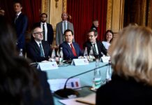 ЕС усиливает давление. США выбирают между поддержкой Украины и диалогом с Путиным es usilivaet davlenie ssha vybirayut mezhdu podderzhkoj ukrainy i dialogom s putinym-news-blog-ru-174496898600-0