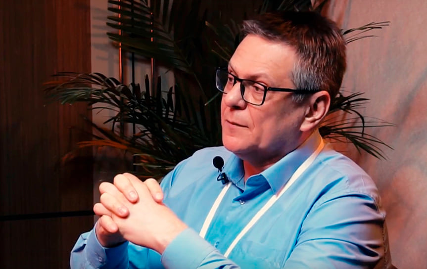 Леонид Амиров