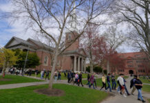 Гарвардский университет и Кристи Ноэм - диалог во имя академической стабильности garvardskij universitet i kristi noem dialog vo imya akademicheskoj stabilnosti-news-blog-ru-174488006400-0