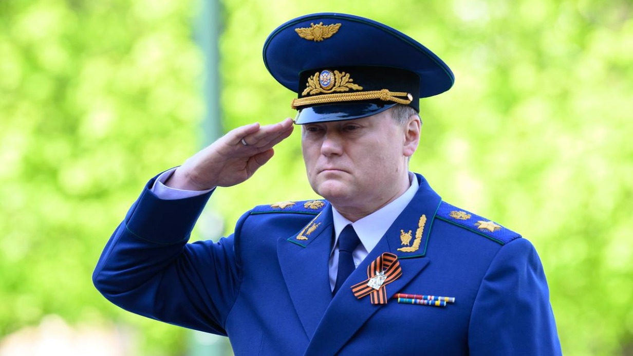 Краснов возложил цветы к Могиле Неизвестного Солдата в Москве