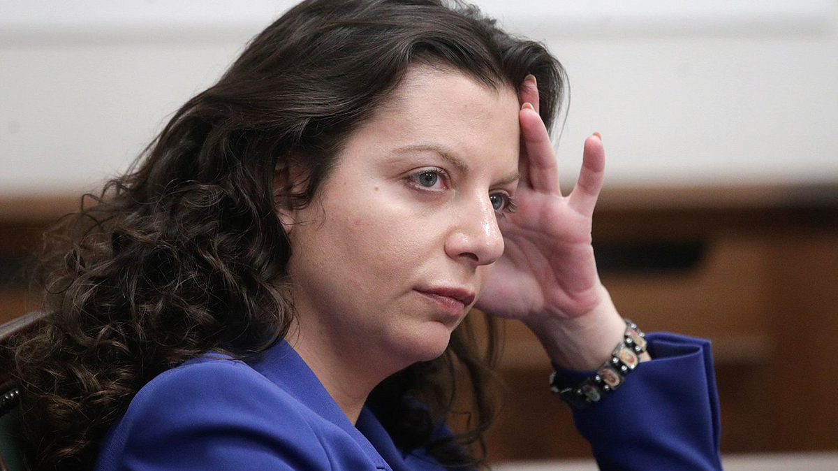 Симоньян уличила Киев в попытке превратить удар по Сумам в «новую Бучу»