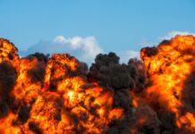 МЧС России и Иран укрепляют сотрудничество после взрыва в порту Бендер-Аббас mchs rossii i iran ukreplyayut sotrudnichestvo posle vzryva v portu benderabbas-news-blog-ru-174579950300-0