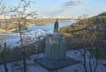 Россия подступает к Киеву Дэниел Дэвис предупреждает о рисках для Украины и Зеленского rossiya podstupaet k kievu deniel devis preduprezhdaet o riskah dlya ukrainy i zelenskogo-news-blog-ru-174395259900-0